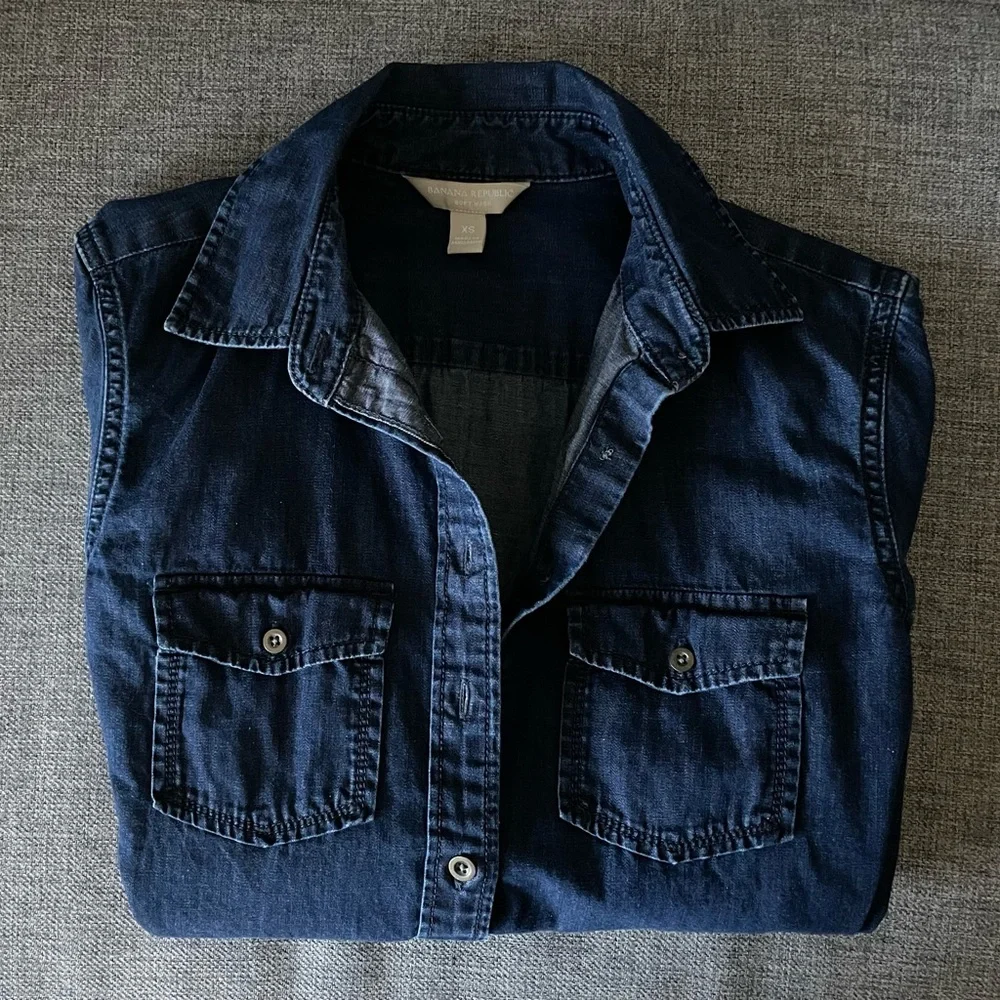 Banana Republic Dark Blue Denim Button-Up Shirt - Picture 4 of 7